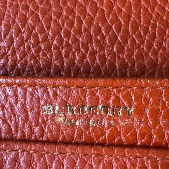 Authentic Burberry London Leather Wallet - Picture 8 of 15